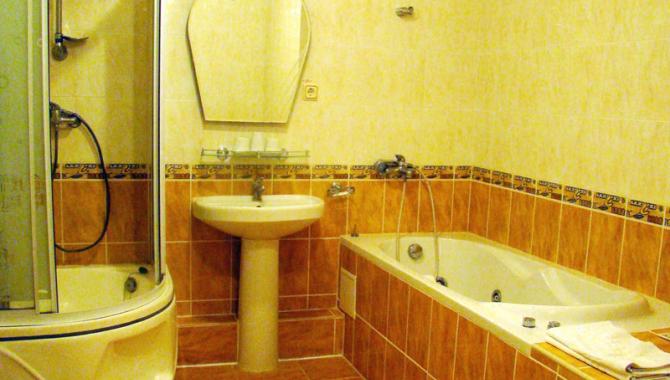 Визит - фото (6015-44696)