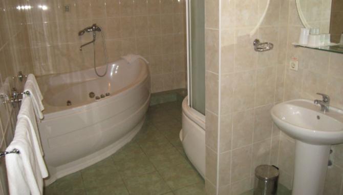 Визит - фото (6015-44697)