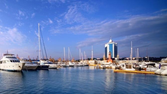 Черноморский яхт-клуб Отрада - фото (948-4355)