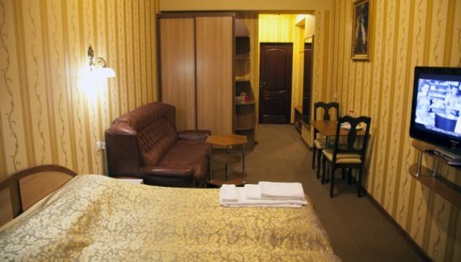 Persian Palace - фото (6004-44282)